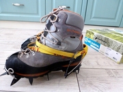  Снаряжение  альпинистские горные ботинки SCARPA SUMMIT GTX